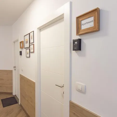 Casa Mia - & * Koper